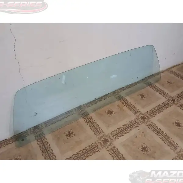 Rear windscreen glass